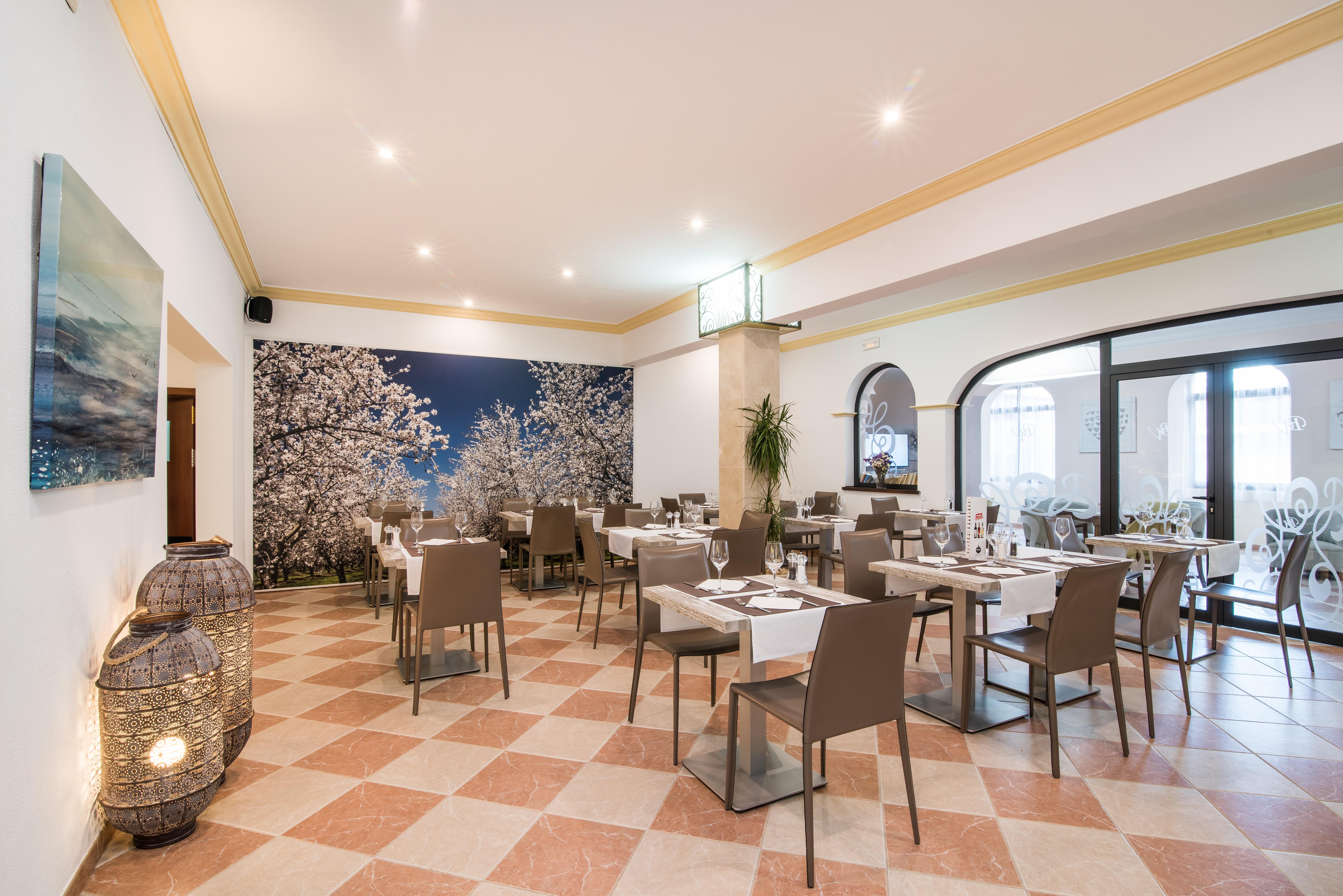 Hotel Baviera Cala Ratjada  Exterior photo
